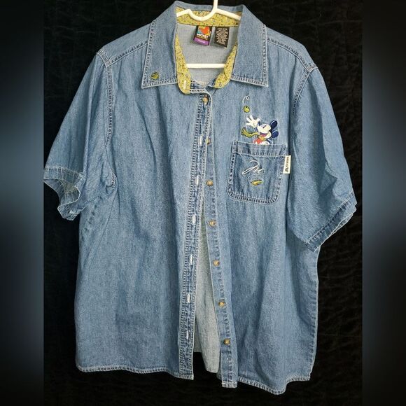 Womens Size 22W/24W Rare vintage Denim MICKEY MOUSE Shirt button up. - Picture 1 of 4